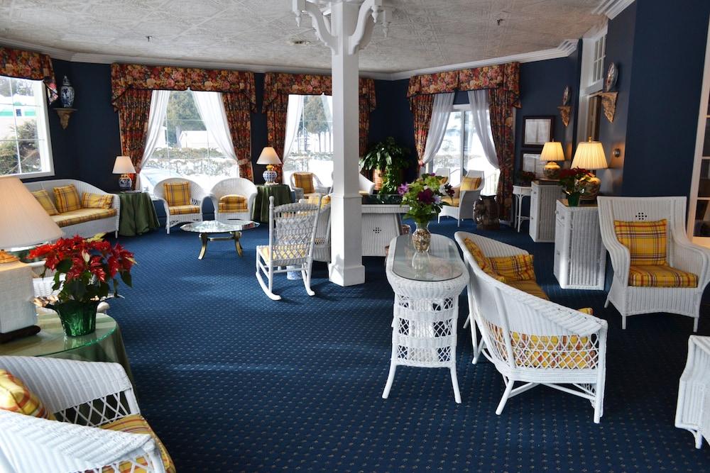 Stafford's Bay View Inn photo 4