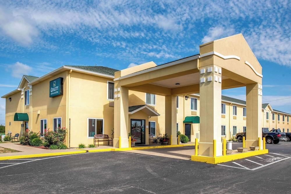 Quality Inn & Suites Brandenburg - Fort Knox photo 1