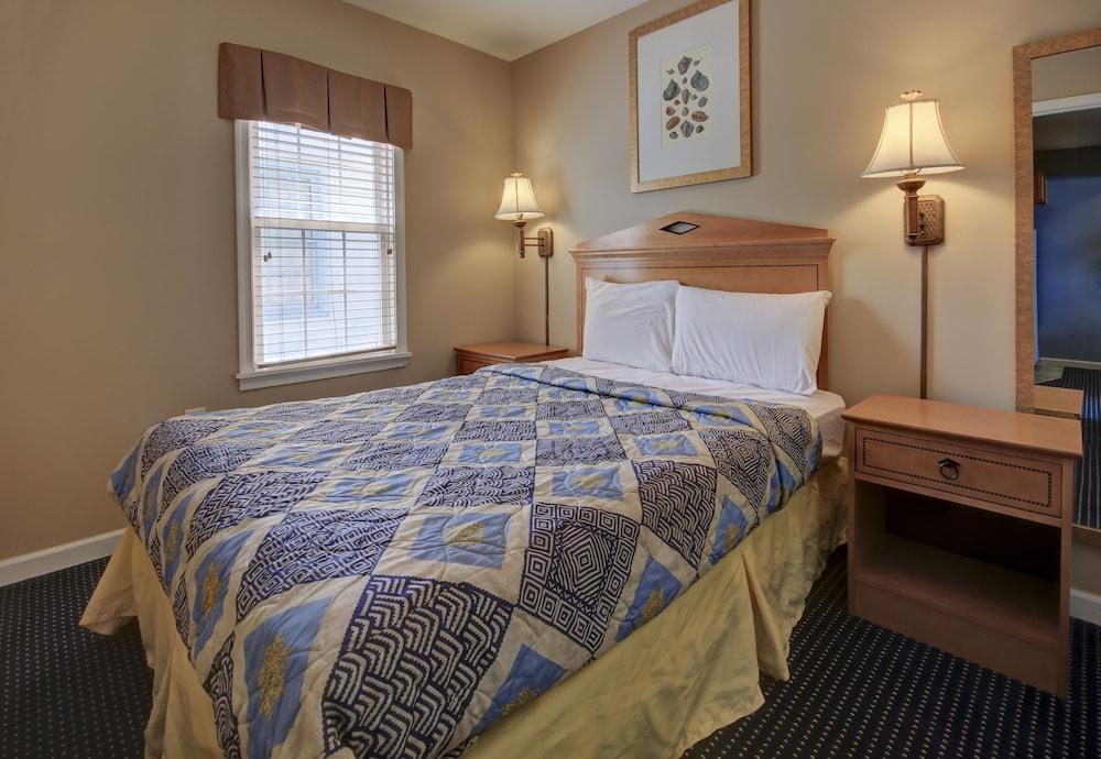 Ambassador Inn photo 7