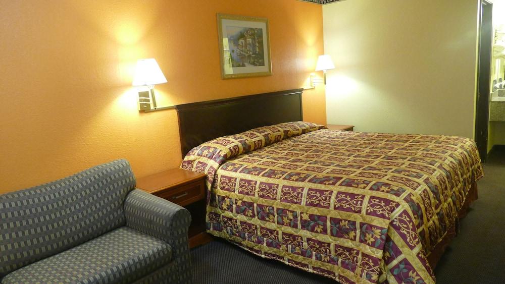 Allstate Inn Seymour photo 9