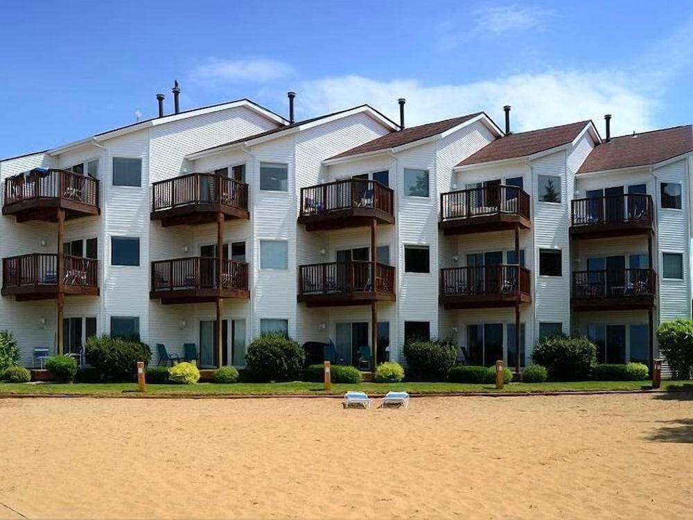 Beach Condominium Hotel photo 81