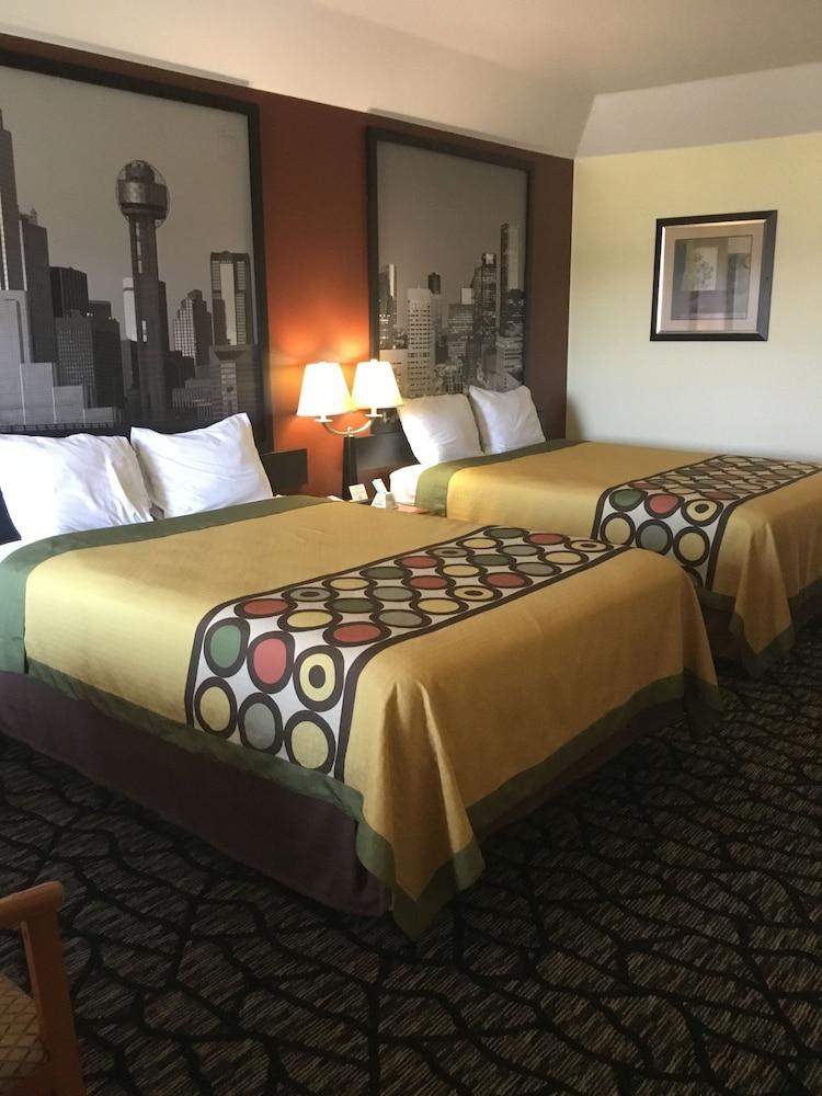 Super 8 by Wyndham Fairfield Tx photo 17