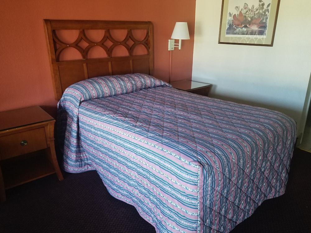 Masters Inn Columbia I-26 photo 13