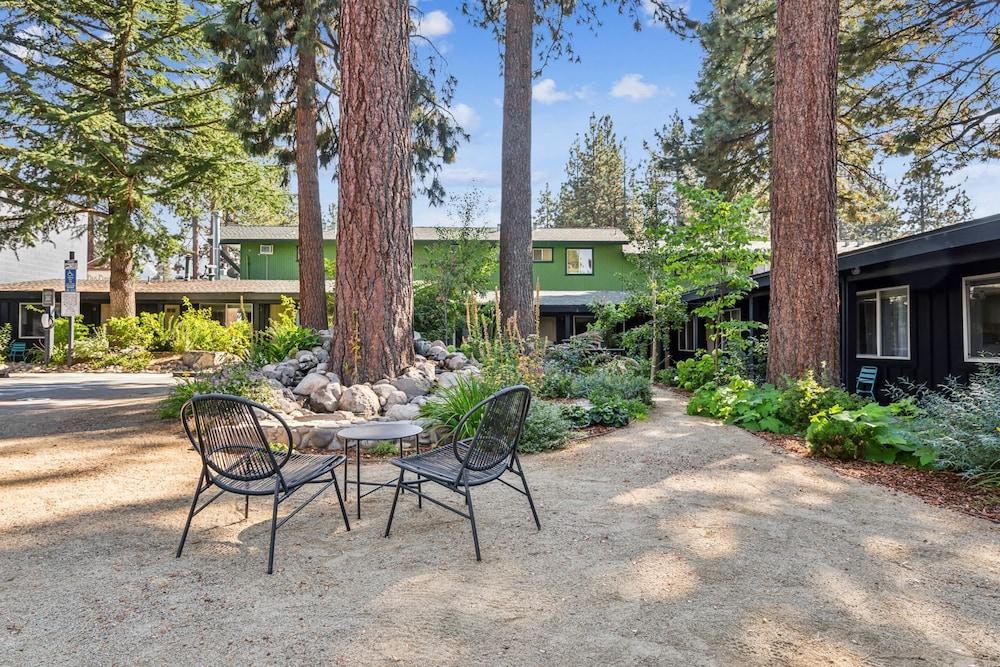 South Lake Chalet photo 13