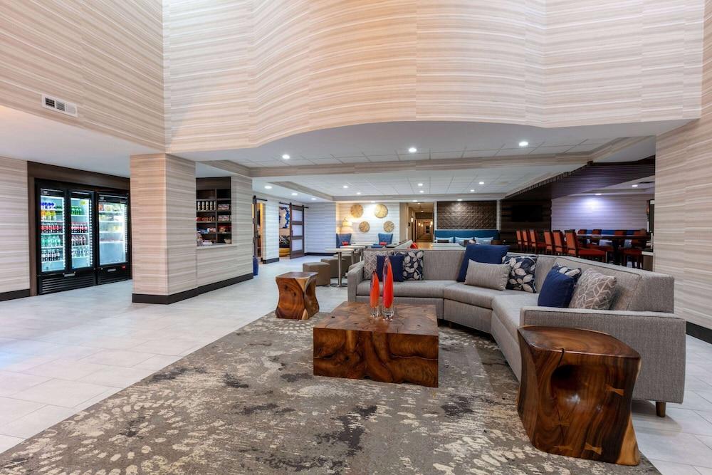 Wingate by Wyndham DFW / North Irving photo 7