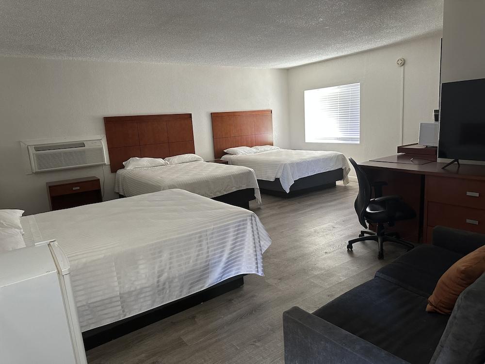 Travelodge by Wyndham Parker photo 3