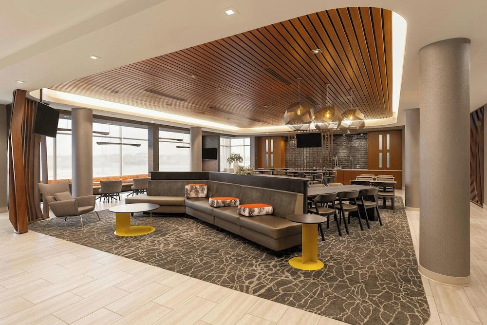 Springhill Suites By Marriott Fargo photo 1