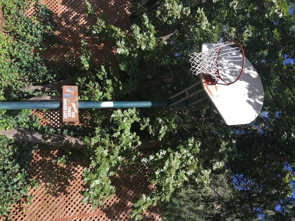 Junipine Resort photo 42
