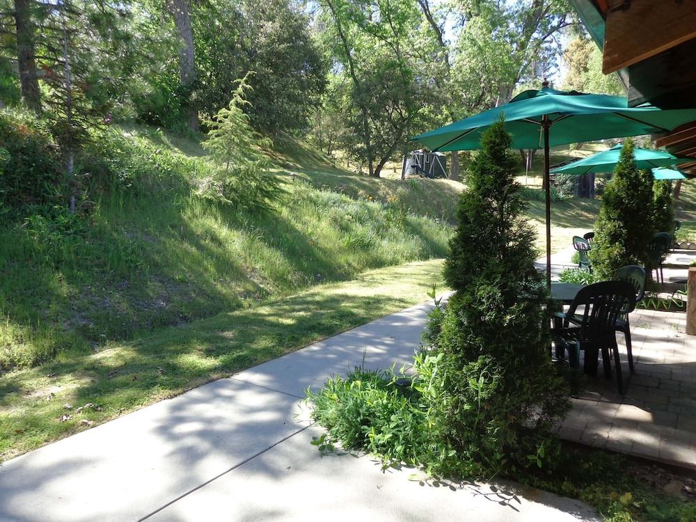 Evergreen Haus photo 68