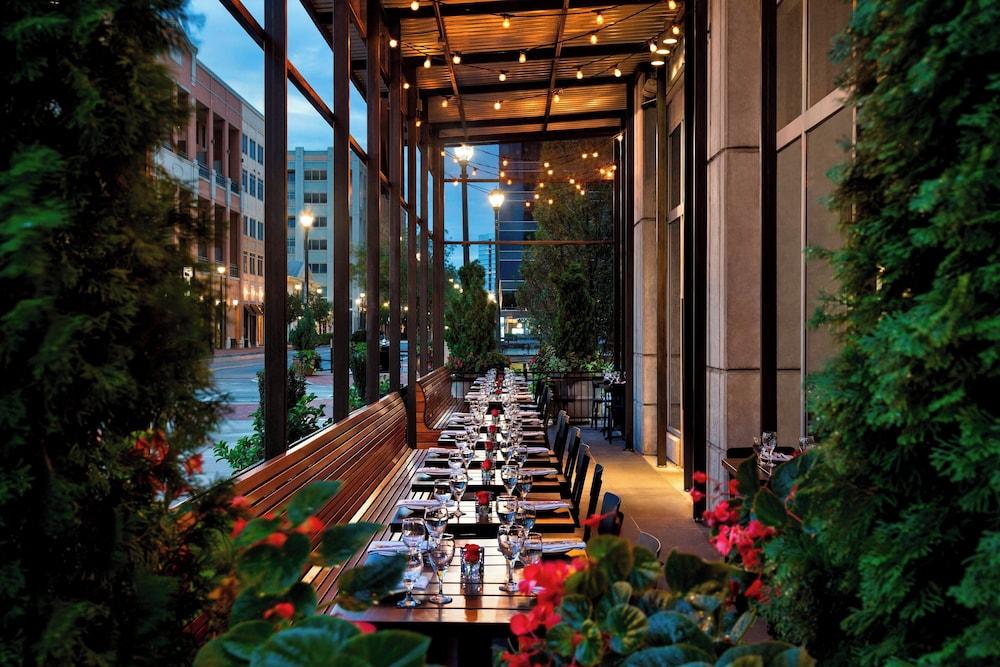 Twelve Midtown, Autograph Collection photo 57