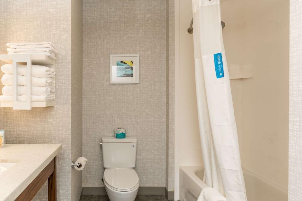 Hampton Inn & Suites Houston Sugar Land photo 42