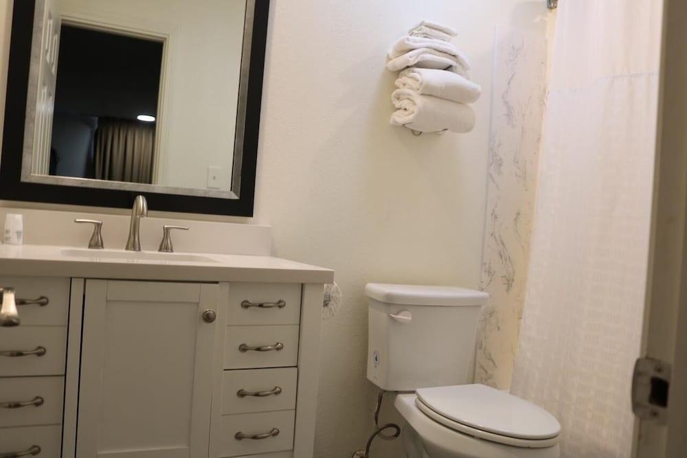Hobbs Family Inn photo 16