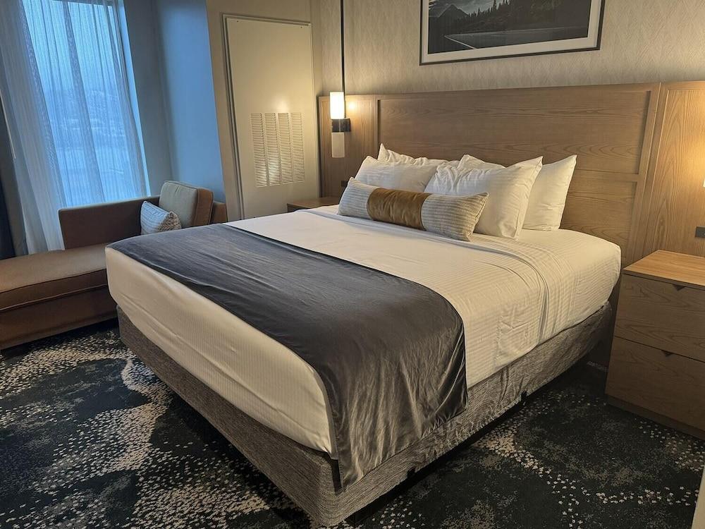 Rain Rock Casino Resort Hotel photo 8