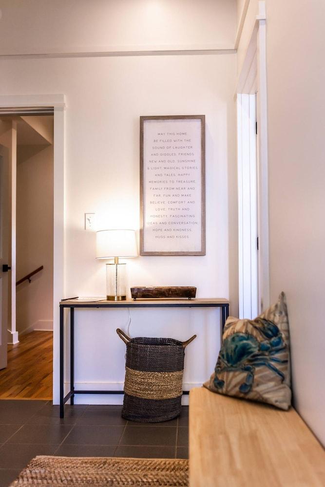Days Like This -spacious Home Steps From the Beach photo 34