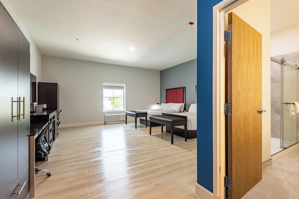 The J Hotel Dunedin Clearwater, an Ascend Collection Hotel photo 6