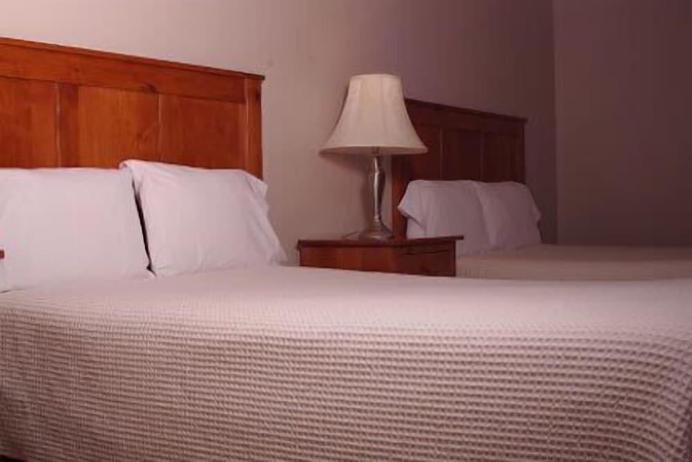 Arthur's Country Inn photo 10