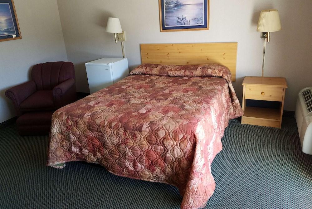 Knights Inn Franklin, PA photo 3