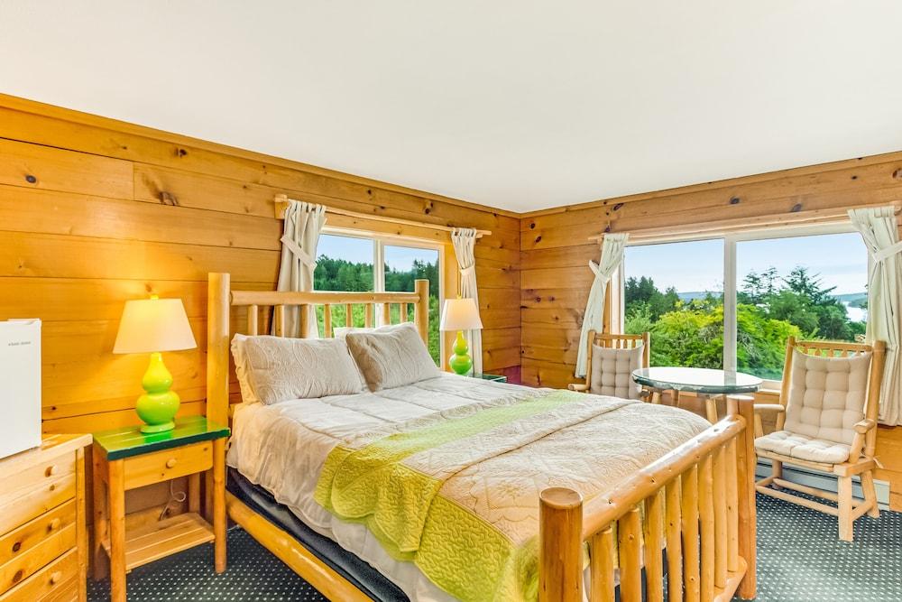 Deer Harbor Inn photo 16