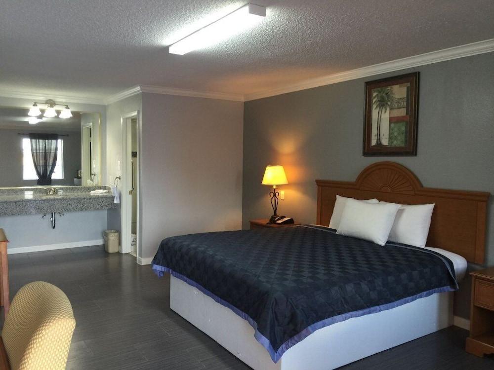 BESTWAY INN photo 3