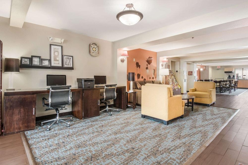 Sleep Inn & Suites Ronks - Lancaster Area photo 5
