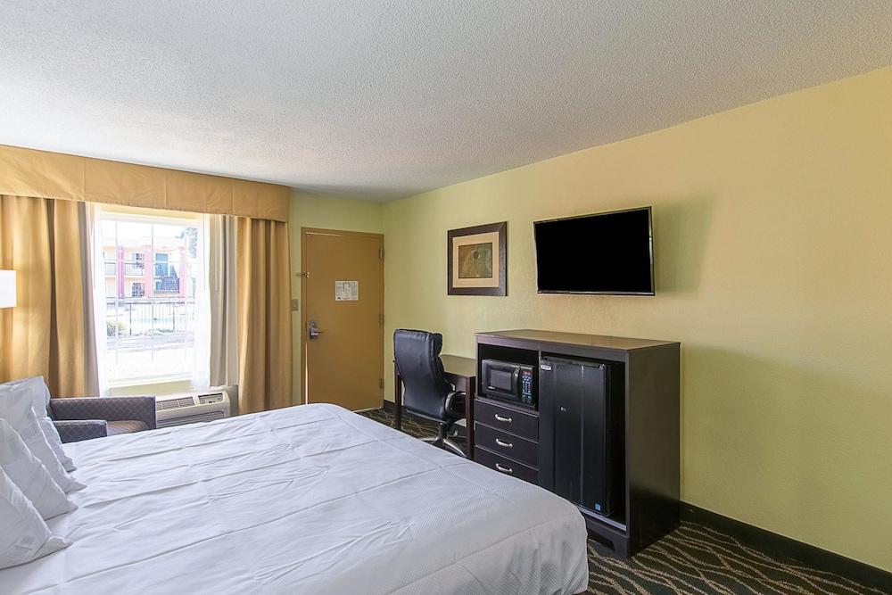 Clarion Inn Columbia Airport photo 33