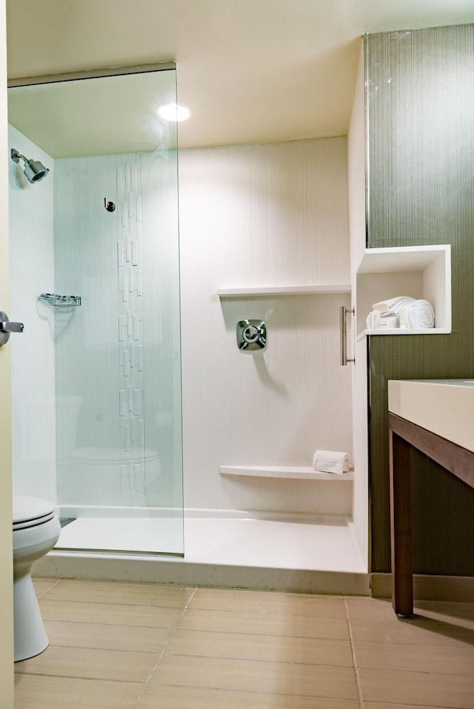 Courtyard by Marriott Omaha East/Council Bluffs, IA photo 27