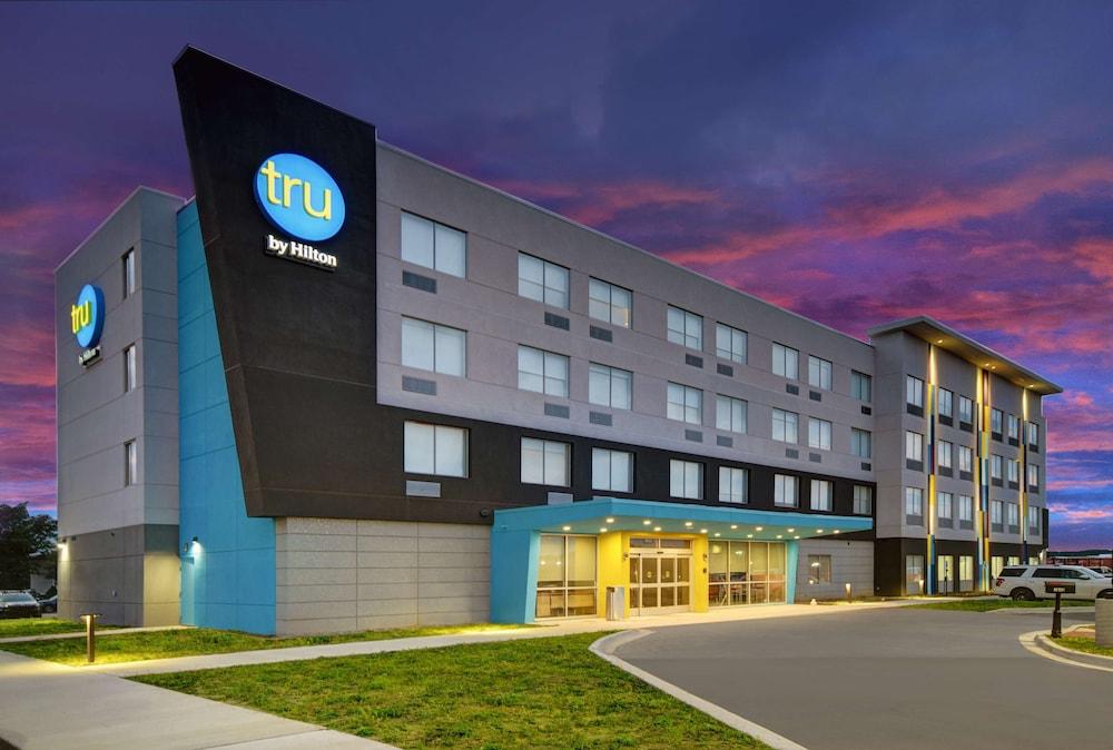 Tru By Hilton Gaylord, MI photo 28