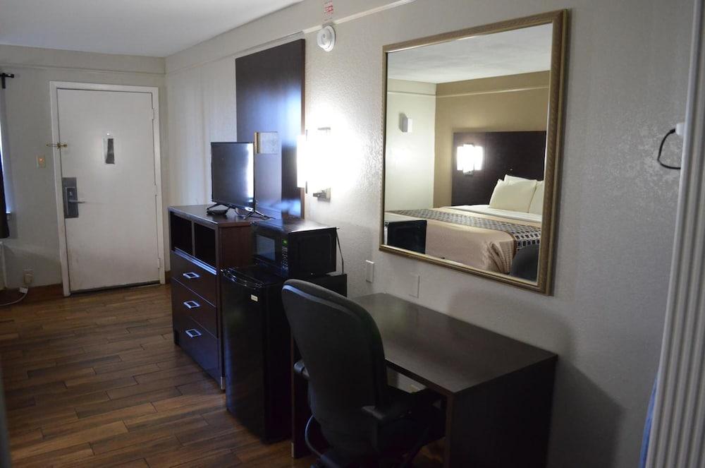 Hill Country Inn Marble Falls photo 13