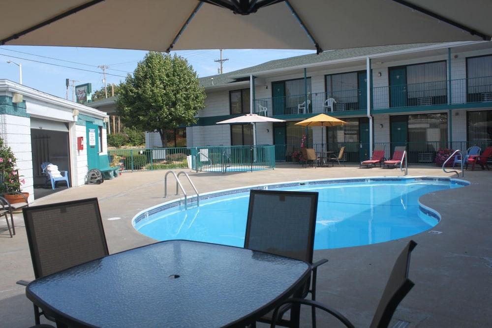 Ozark Valley Inn photo 50