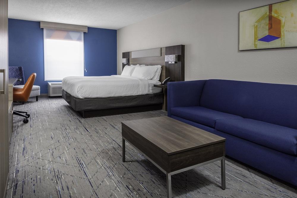 Holiday Inn Express & Suites Kimball by IHG photo 6