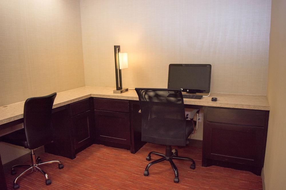 Cotulla Express Inn photo 8