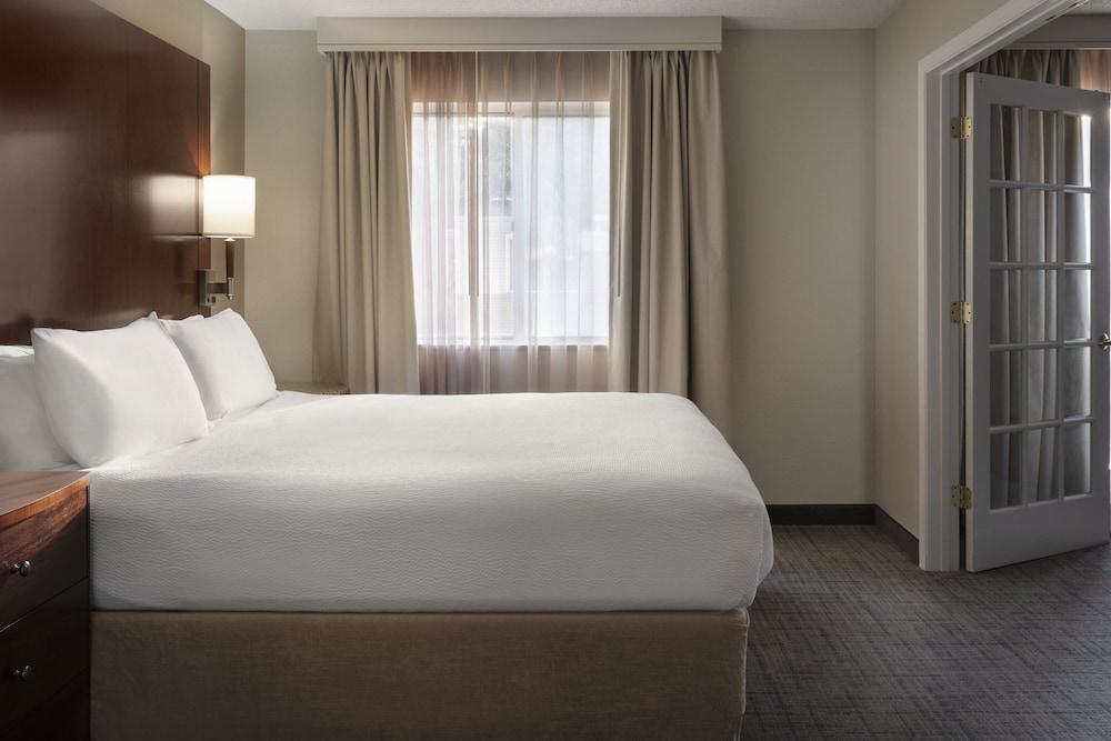 Residence Inn by Marriott Pleasant Hill photo 10