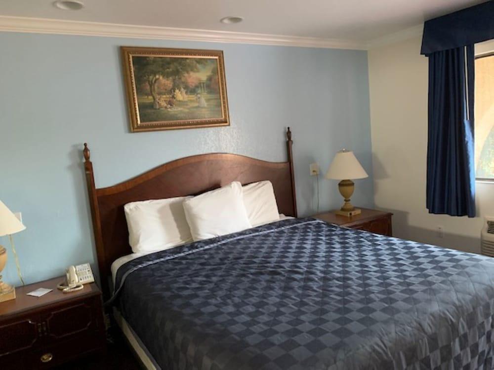 Americas Best Value Inn & Suites Joshua Tree National Park photo 61