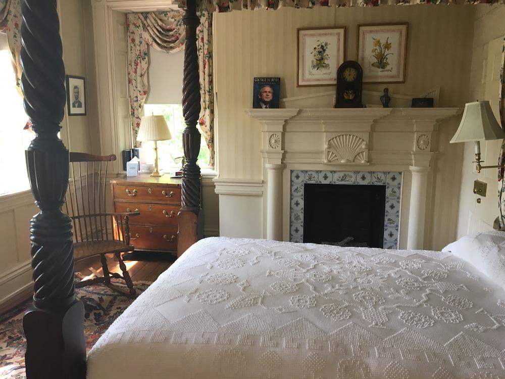 Spread Eagle Tavern and Inn photo 12