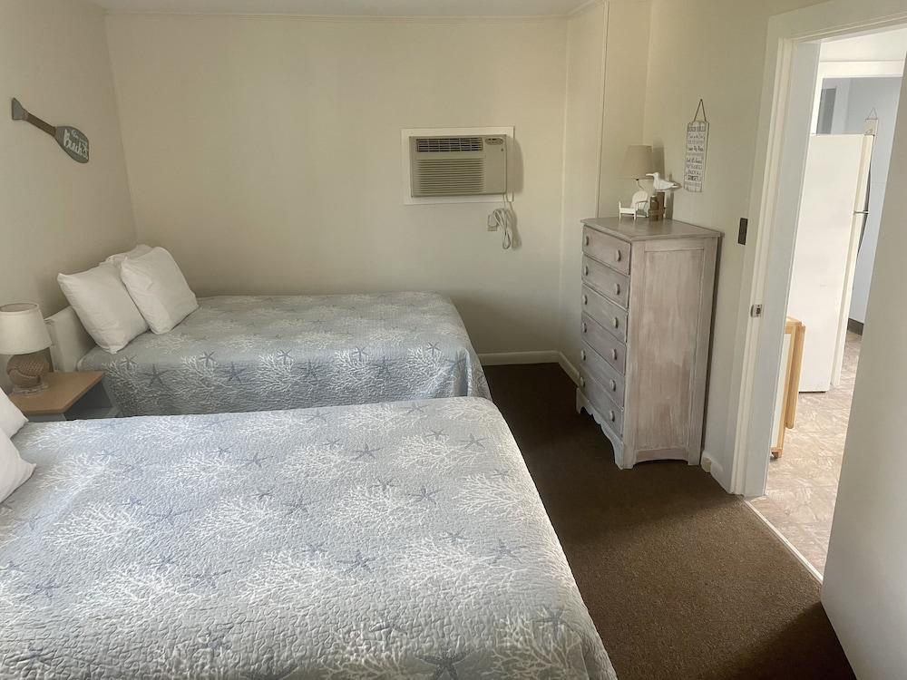 Moontide Motel Cabins & Apartments photo 41