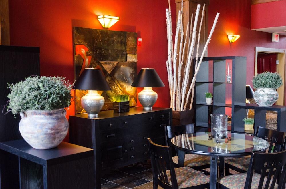 Holiday Inn Pewaukee - Milwaukee West by IHG photo 21