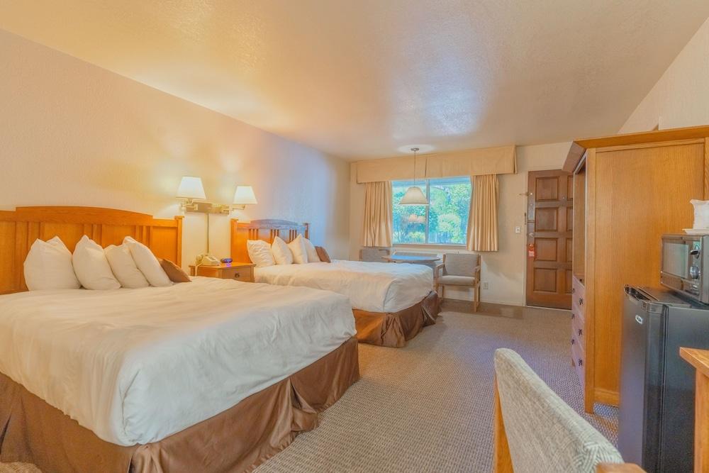 Mariposa Lodge photo 9