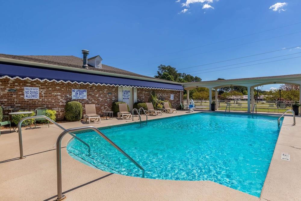 Best Western Plus Santee Inn photo 28