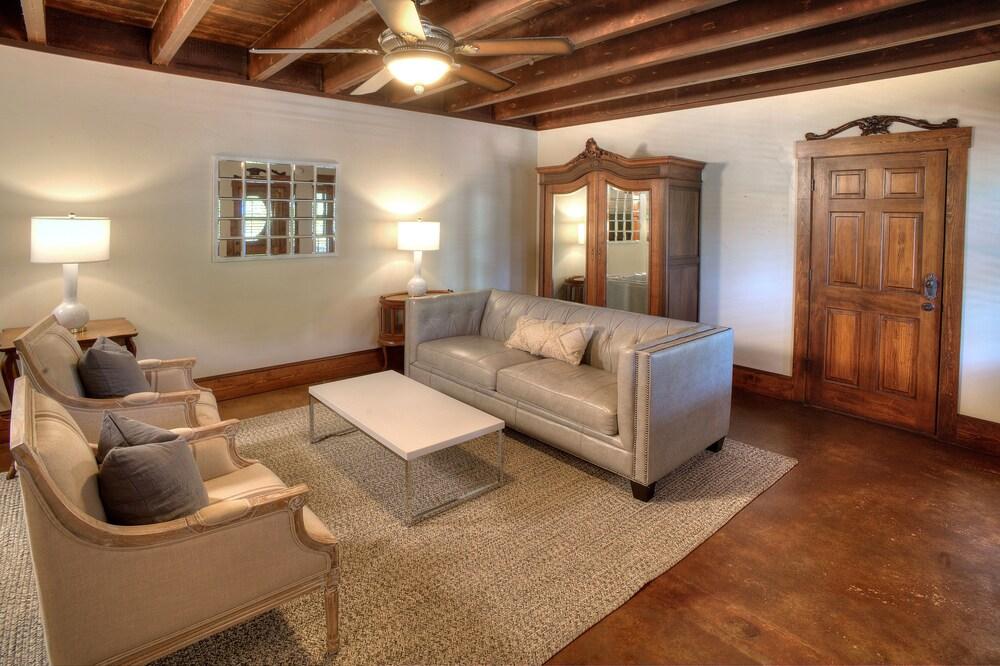 The Winchester Lodge photo 55