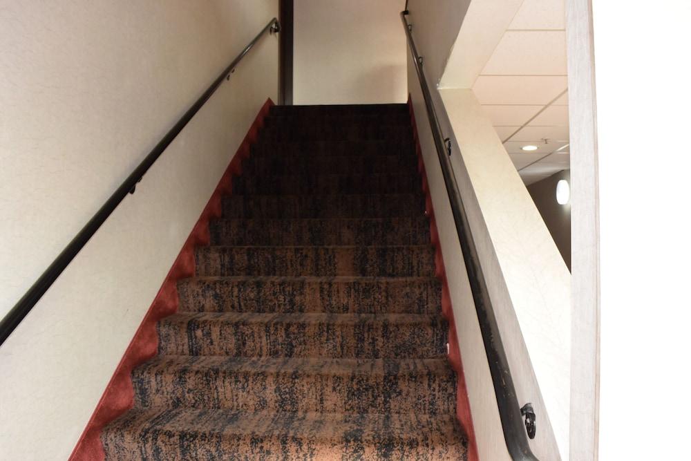 Travelodge Suites by Wyndham Newberg photo 57