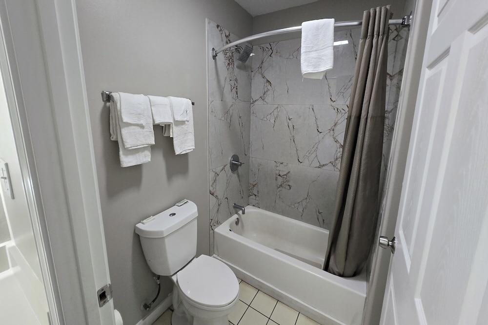 Deerfield Inn McComb I-55 photo 24