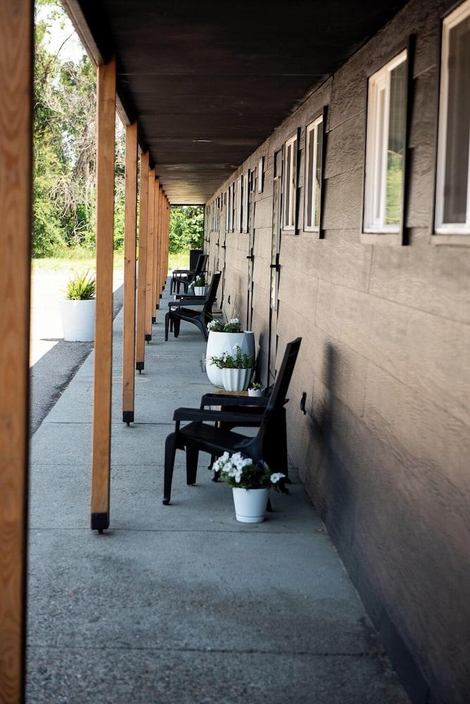 Motel Miles photo 11