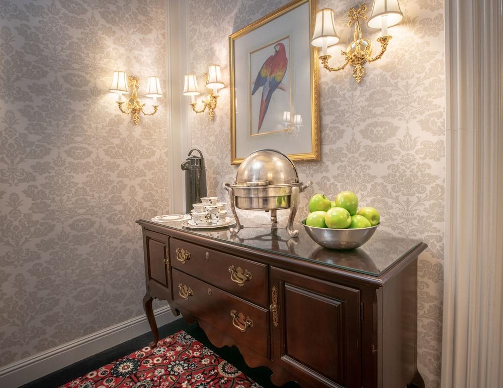 Bristol Hotel, Boutique Collection photo 41