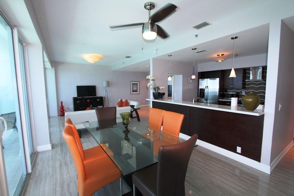 Soleil Apartments at Castle Beach Club photo 75