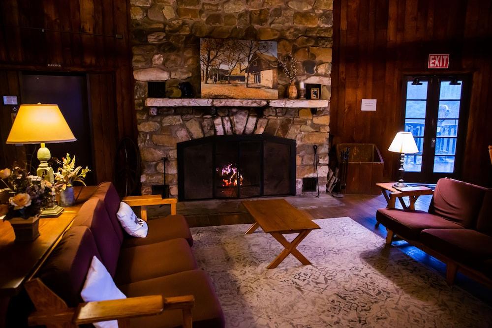 Big Meadows Lodge photo 3