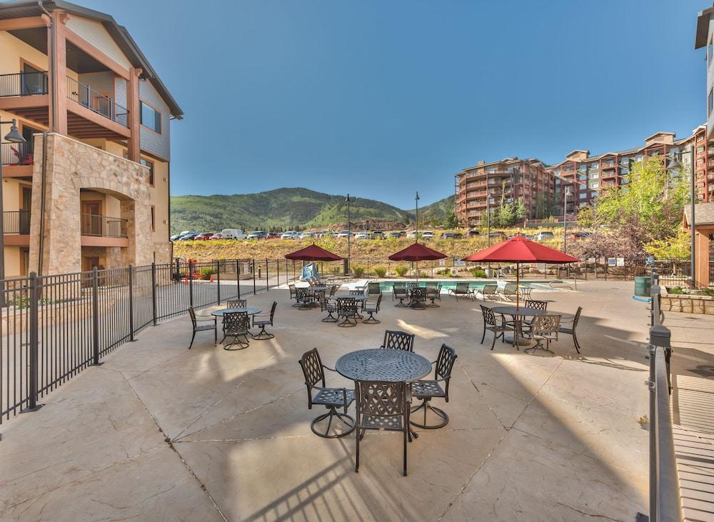 Silverado Lodge photo 27