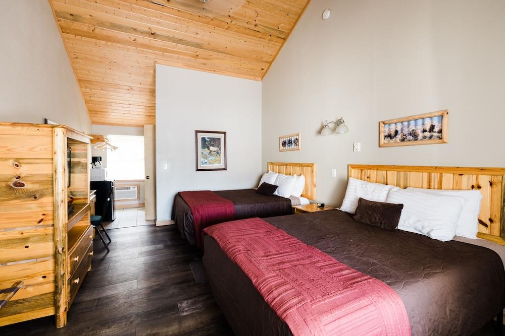 Lakeside Resort and Motel photo 81