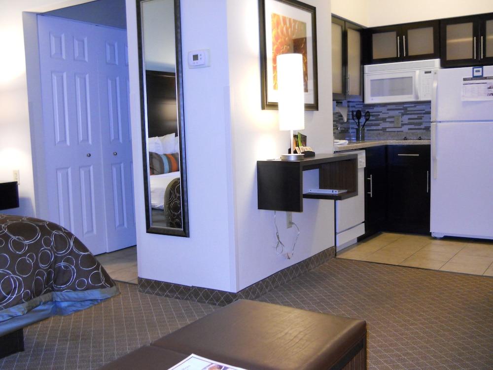 Staybridge Suites Columbus-Airport by IHG photo 4
