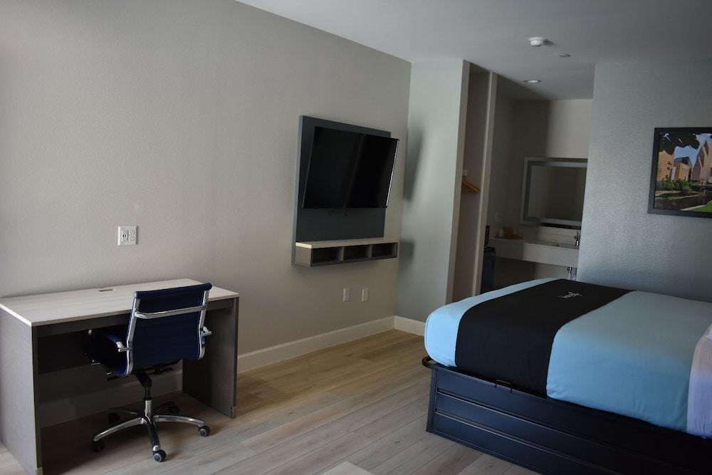 Bluestar Inn photo 18