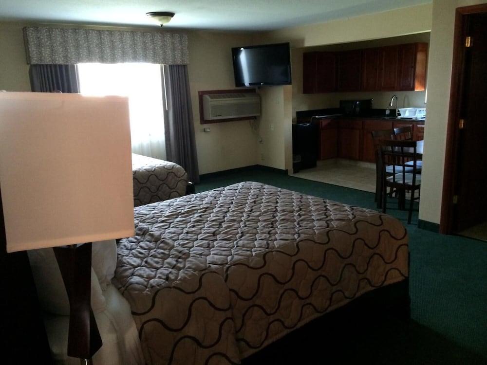 Pacer Inn And Suites Delaware photo 20